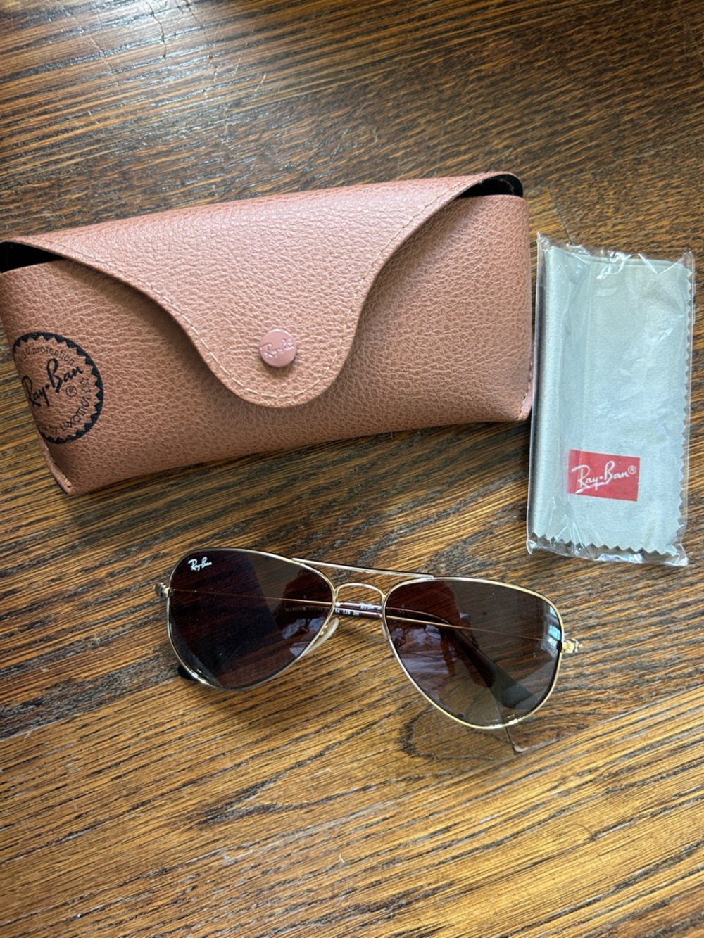 NWT Ray-Ban Junior Gold Frame Sunglasses with rose tinted Lenses